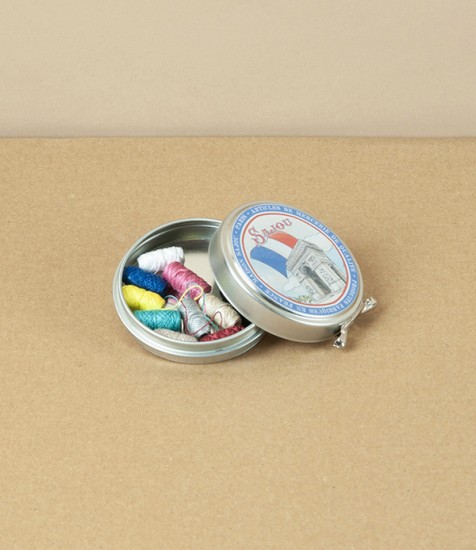 Sajou Tin of Mini Sewing Thread Cocoons, Arc De Triomphe