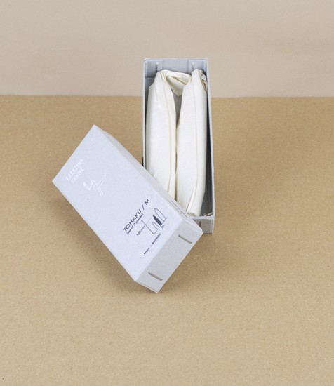 Tohaku Sumac Wax Candles, Medium, Set of 2