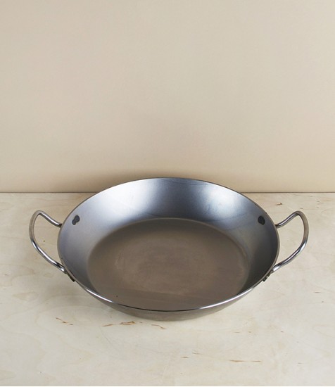 Two handled steel frying pan, 28cm