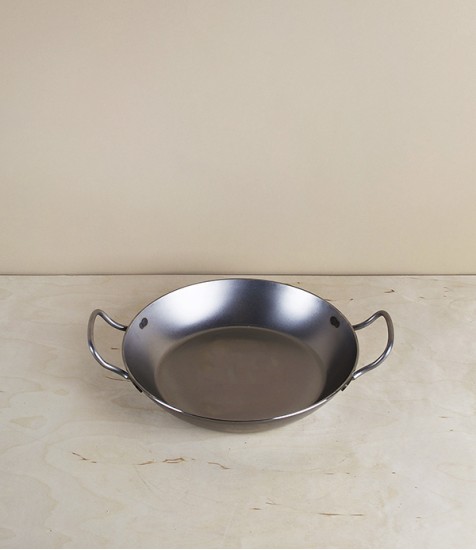 Two handled steel frying pan, 24cm