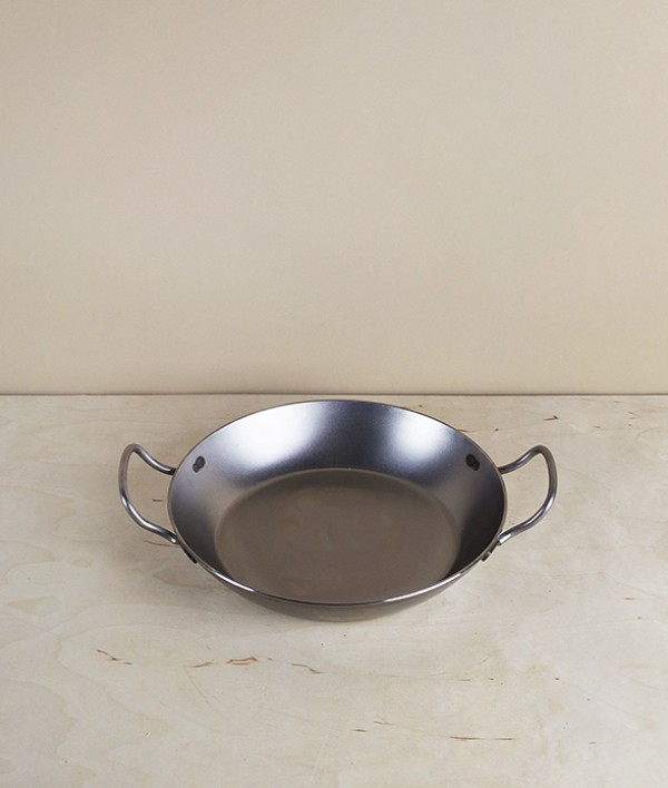 Two handled steel frying pan, 24cm