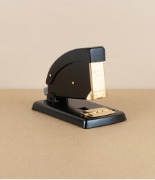 Zenith 520/E Desktop Stapler, Black & Gold