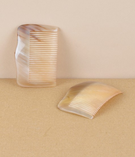 Ox Horn Hair Grip, Fine Toothed