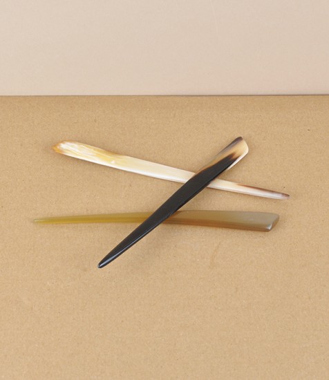 English hand-made Ox-horn hair pin