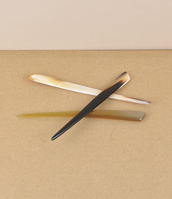 English hand-made Ox-horn hair pin