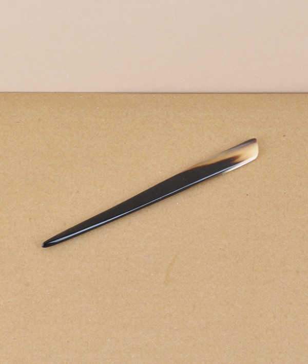 English hand-made Ox-horn hair pin