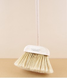 Cobweb broom, natural bristle, English