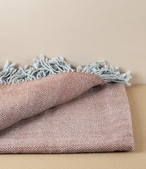 Espina de Pescado alpaca throw, Rust & Grey