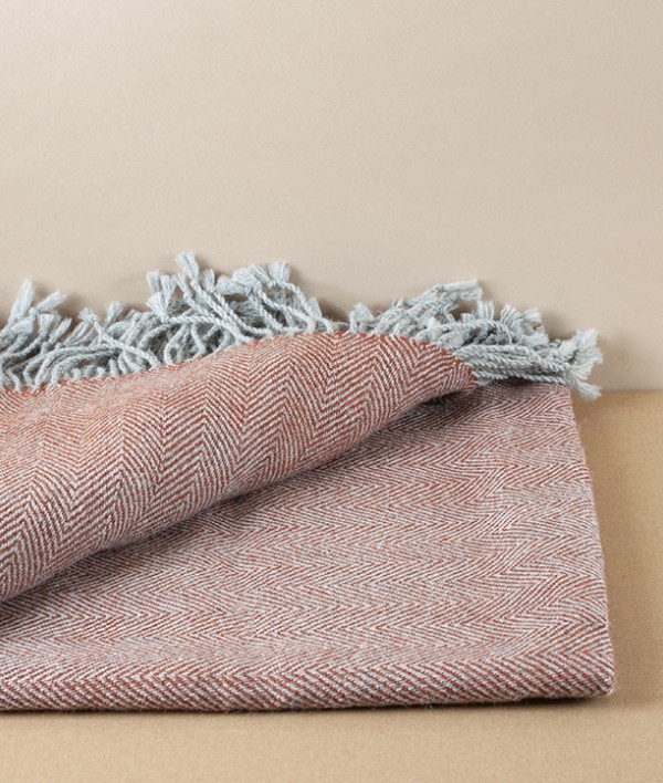 Espina de Pescado alpaca throw, Rust & Grey