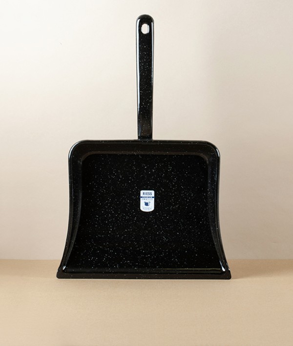 Austrian Enamel Dustpan, Black