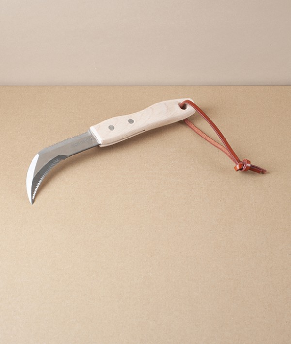 Japanese Twice-Serrated Weeding Sickle, Snow Beech