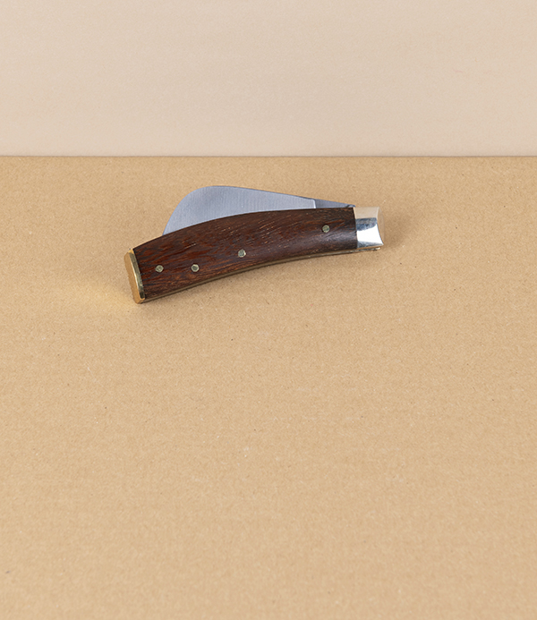 Arthur Wright Swayback Pruning Knife with End Cap