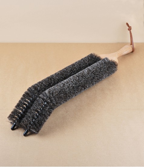 Bathroom radiator brush, beech, wire, goat hair