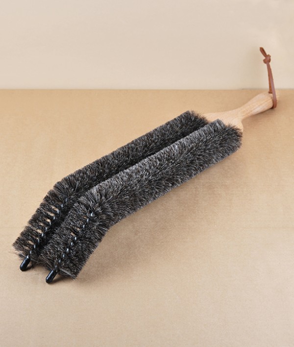 Bathroom radiator brush, beech, wire, goat hair