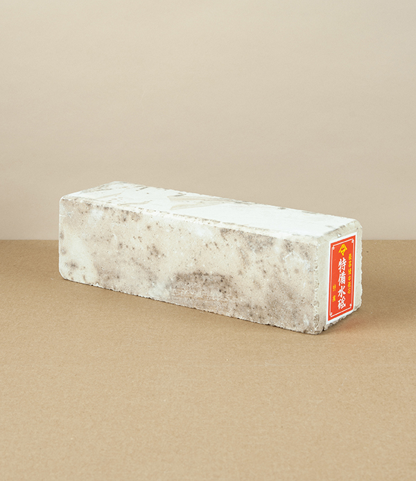 Binsui Natural Japanese Sharpening Stone, 700 Grit