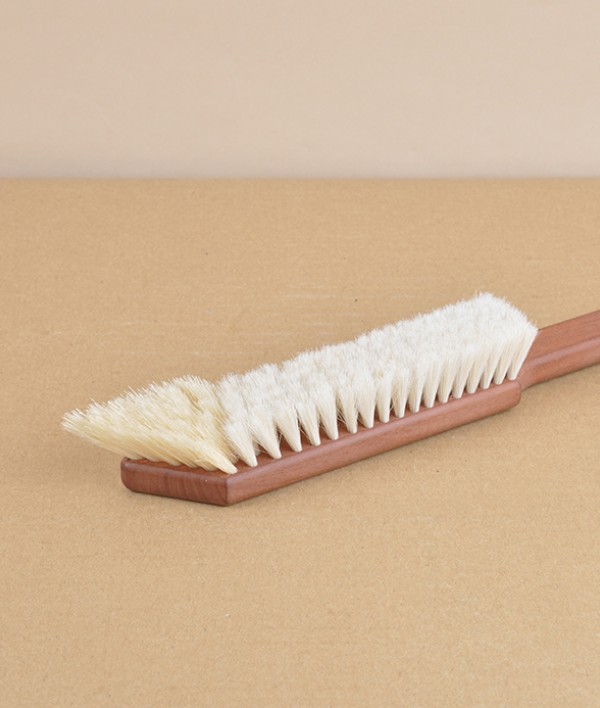 Book brush, pear wood & goat hair
