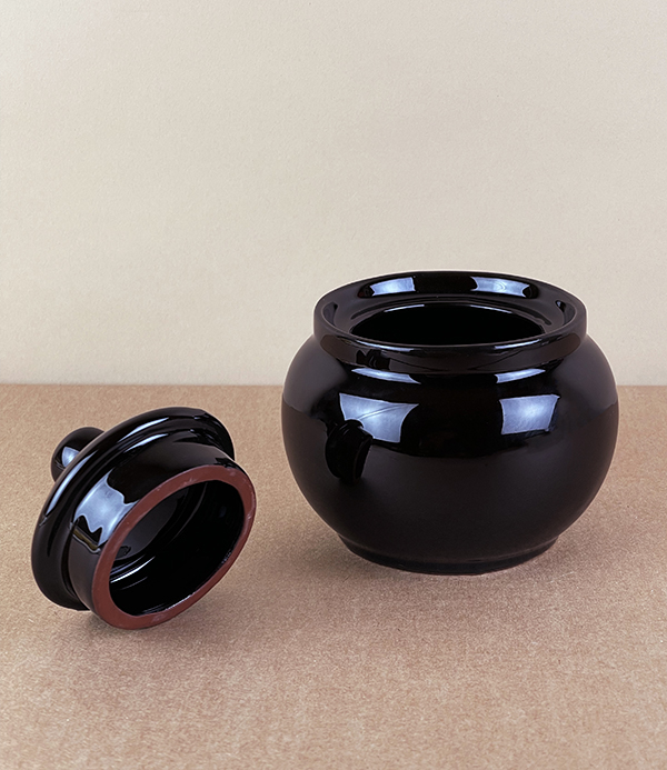 Stoke Red Ware sugar pot