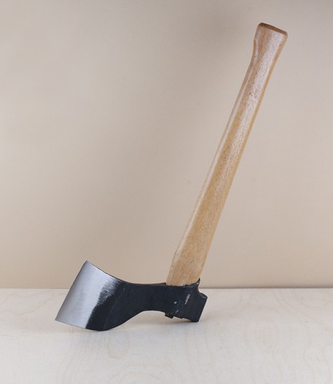 Catalonian axe No.2 with hammer