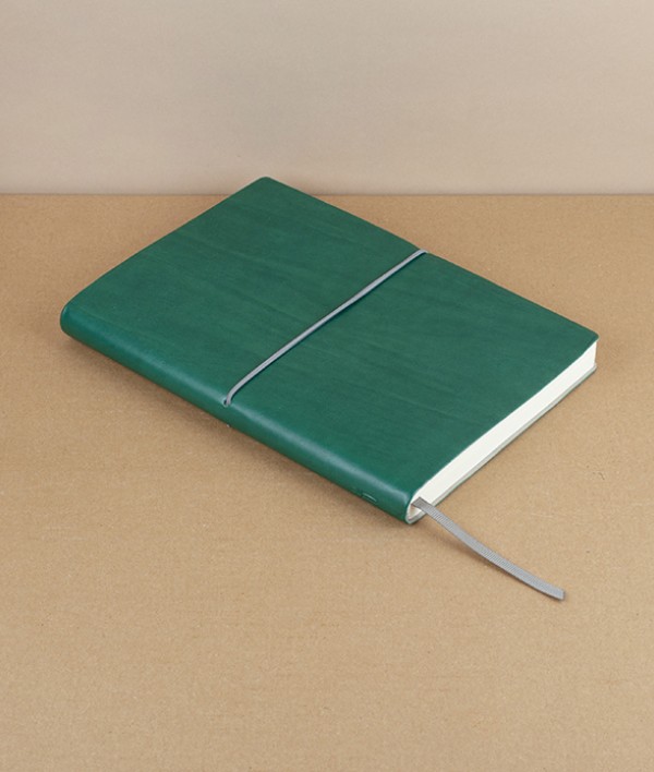 Italian notebook with elastic, A5, Lined and Numbered, Green