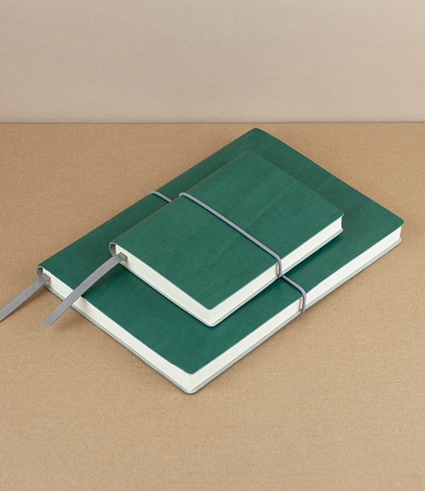 Italian Pocket Notebook with Elastic, Lined, Green
