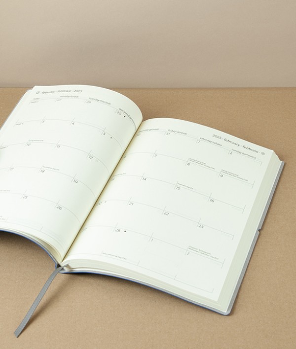 Italian Weekly Planner with Elastic, 2025, Blue