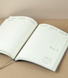 Italian Weekly Planner with Elastic, 2025, Blue