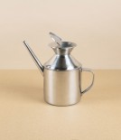 Classic Spanish Stainless Steel Oil Pourer with Lid, 0.7l