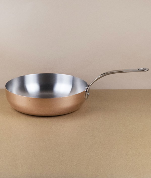 English copper and stainless steel chef’s pan