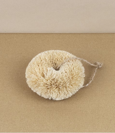 Tawashi style dish scrub, light coconut fibre