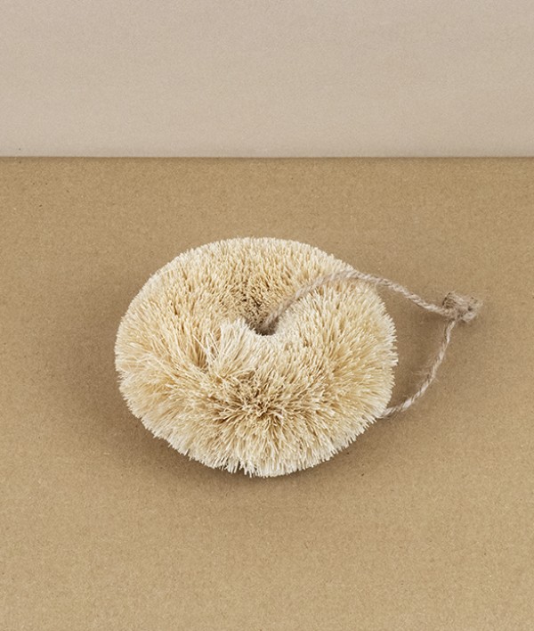 Tawashi style dish scrub, light coconut fibre