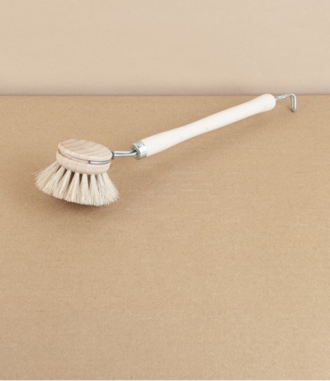 Dish brush with replaceable head, soft