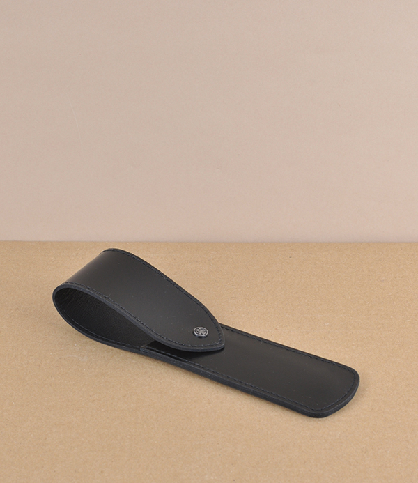 Dovo leather case for straight razor