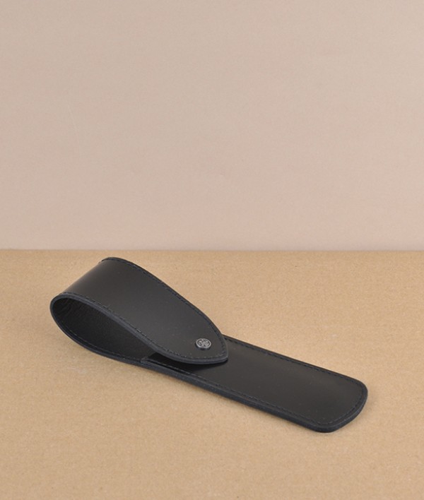 Dovo leather case for straight razor