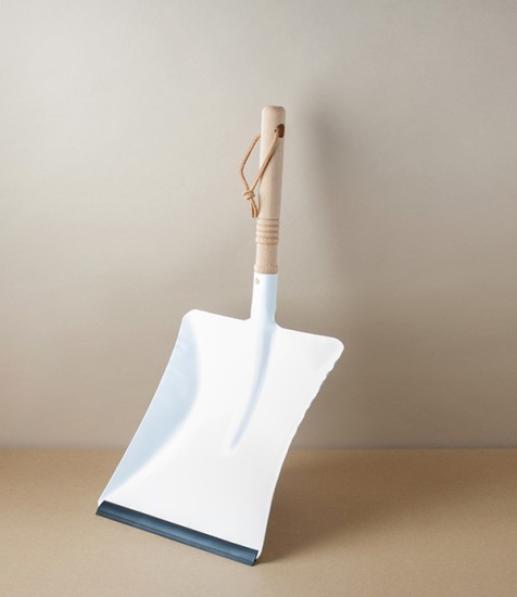 Wood Handled Dustpan, White