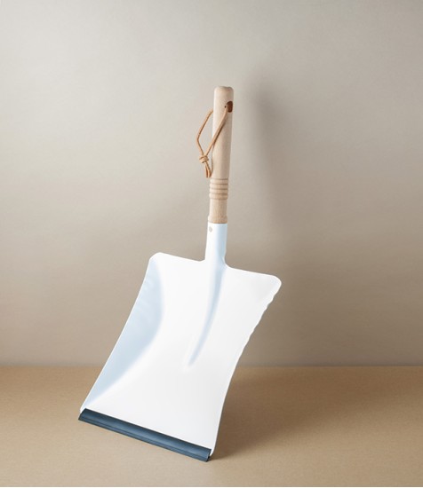 Wood Handled Dustpan, White