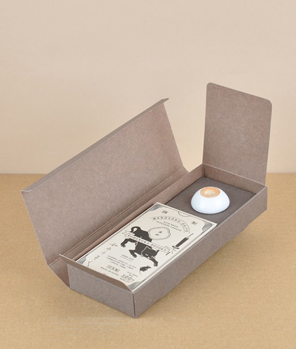 Japanese coloured candle & stand set