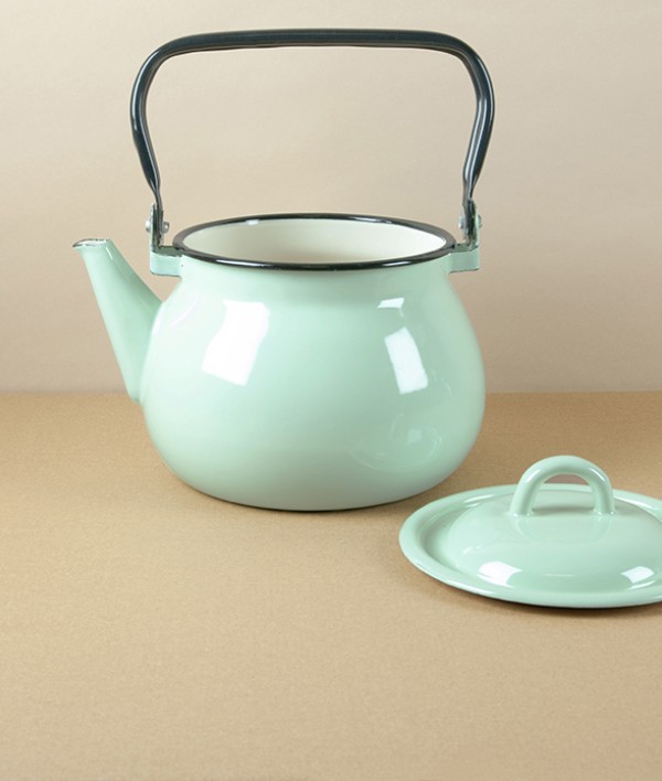Ukrainian Enamel Kettle, 2.5 litres, Pistachio