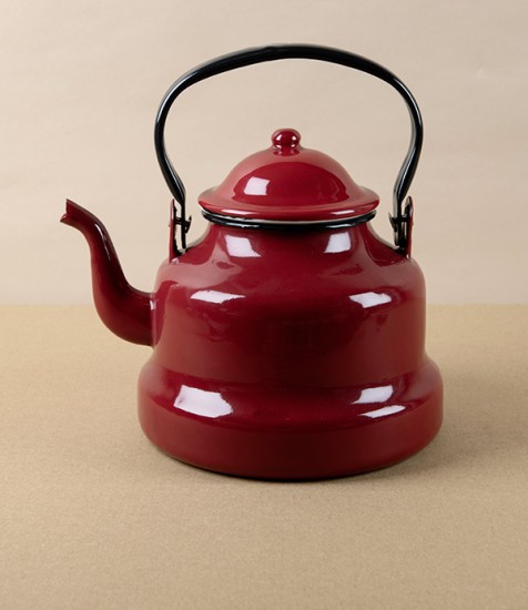 Romanian Roja Enamel Kettle, 1 Litre, Bordeaux