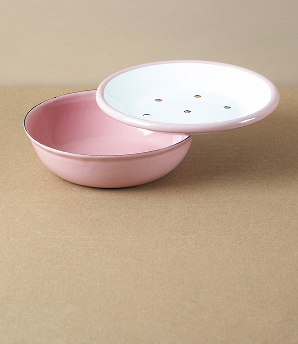 Enamel Circular Soap Dish with Drainer, Pink