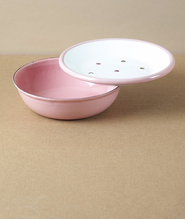 Enamel Circular Soap Dish with Drainer, Pink