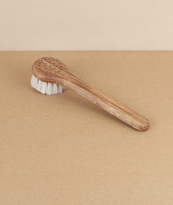 Swedish face brush for wet use, horsehair
