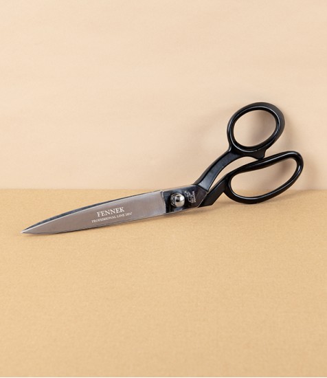Fennek Italian Double Point Tailor’s Shears, Black Bows, 10.5”