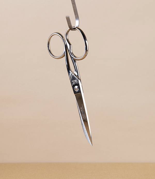 Fennek Italian ‘Sartina’ Sewing Scissors, All Nickel, 6”