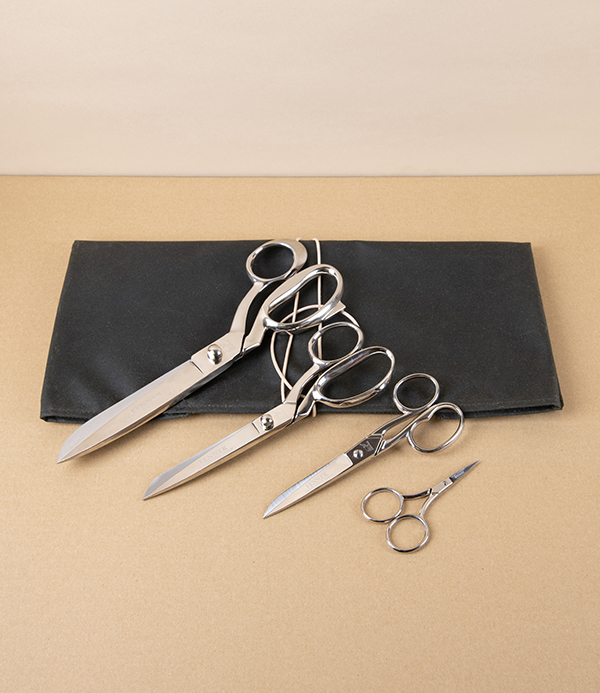 Fennek Four-Piece Dressmaker's Scissors Set with Roll