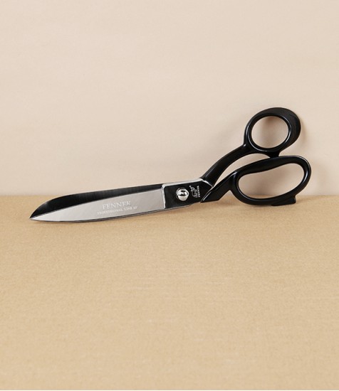 Fennek Italian Tailor’s Shears, Black Bows, 10”