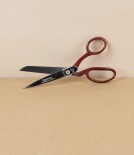 Fennek Italian ‘Wiss’ Dressmaker’s Shears, Red Bows, 8”