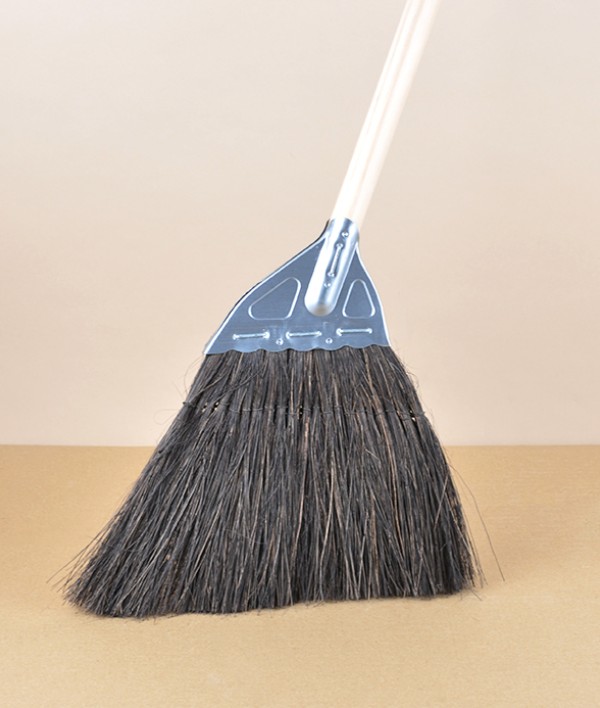 Japanese fern fibre sweeping brush