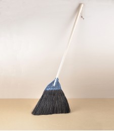 Japanese fern fibre sweeping brush