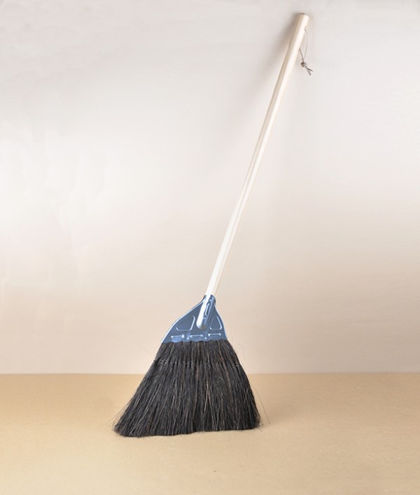 Japanese fern fibre sweeping brush