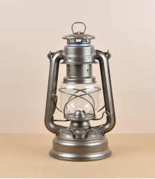 Feuerhand 276 storm lantern, Bronze